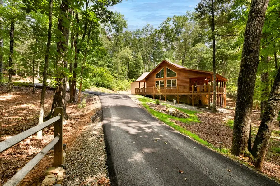 570 Hawthorne Lane, Murphy, NC 28906 - Image #3