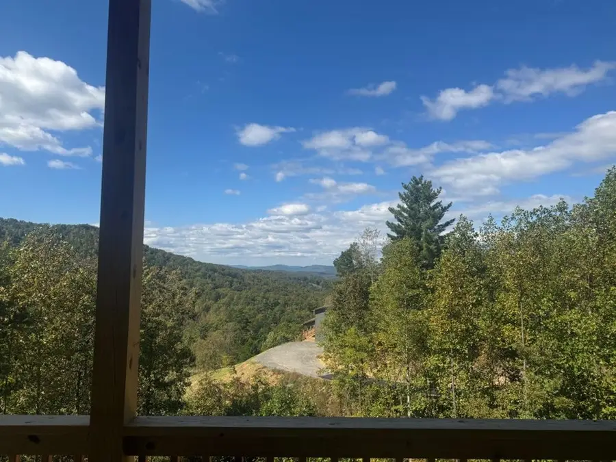 134 Lexington Drive, Brasstown, NC 28902 - Image #2