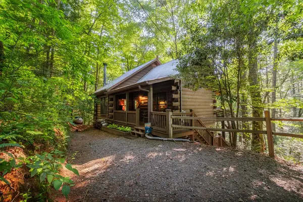 76 Creekside Road, Ellijay, GA 30540