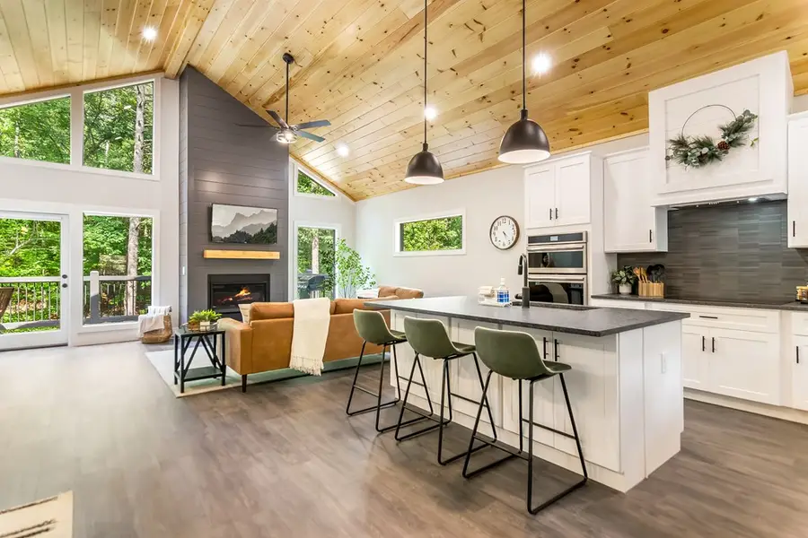 560 Eagle Mountain Drive W, Ellijay, GA 30540 - Image #3