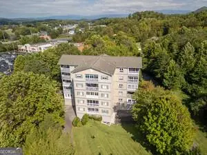 121 River Street, Hiawassee, GA 30546