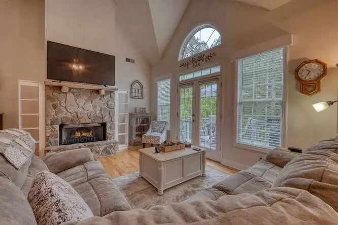 302 Brook Green Court, Blairsville, GA 30512 - Image #3