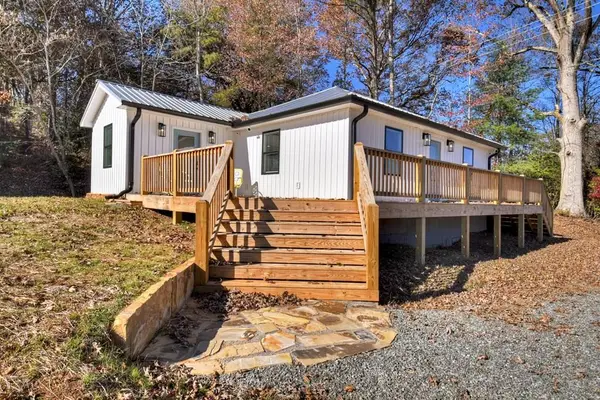 1144 Blue Ridge Drive, McCaysville, GA 30555