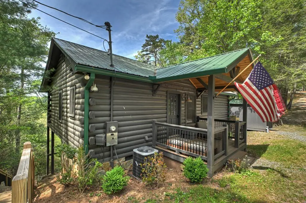 89 N Whitepath Circle, Ellijay, GA 30540 - #1