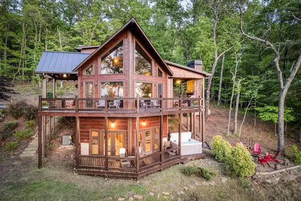 74 Hickory Hollow, Mineral Bluff, GA 30559