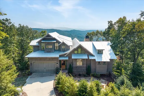 207 Utana Bluffs Trail, Ellijay, GA 30540