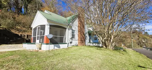 84 Logan Street, Ellijay, GA 30540