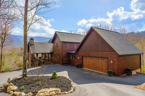 339 Birdseye View, Blue Ridge, GA 30513