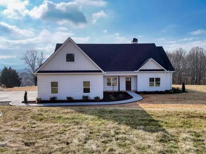 65 Club Ct, Blairsville, GA 30512 - Image #1