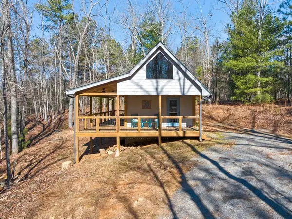 172 Wolf Creek Heights, Mineral Bluff, GA 30559