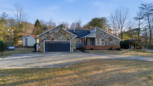 195 Hogsed Road, Hiawassee, GA 30546