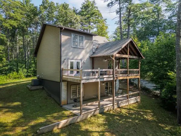 345 Deer Trail, Mineral Bluff, GA 30559