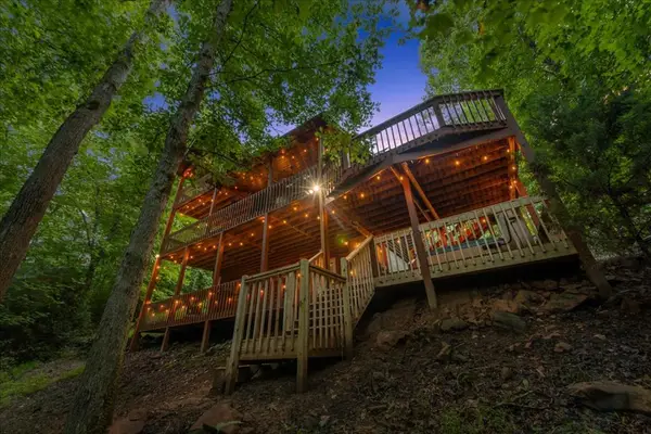 126 Brookwood Drive, Blue Ridge, GA 30513