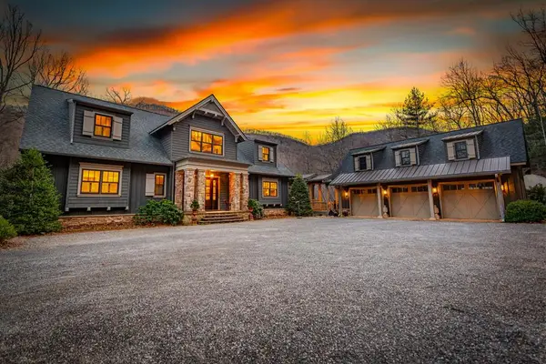 490 Red Wolf Run, Franklin, NC 28734