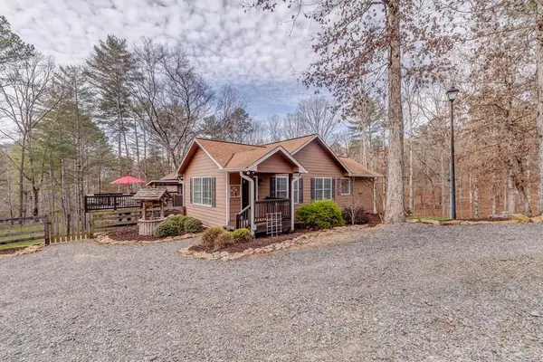 382 Adventure Trail, Ellijay, GA 30540