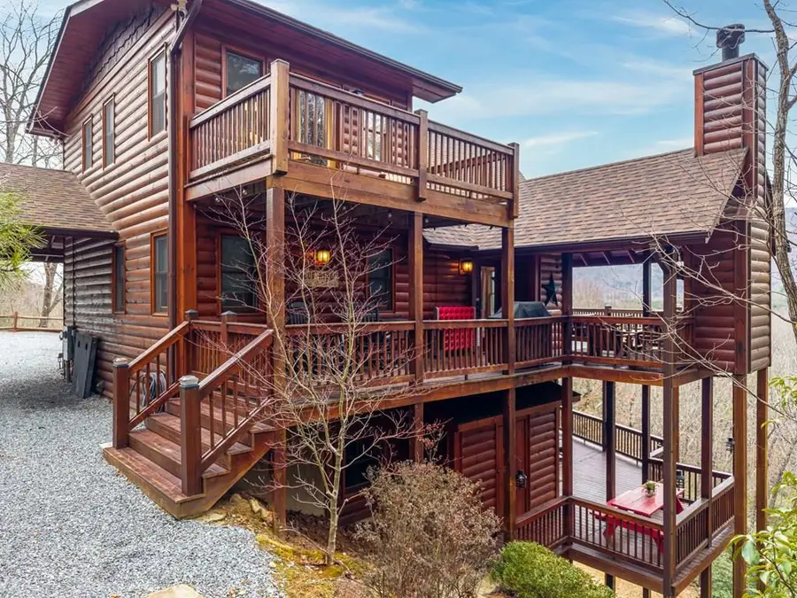 411 Ridge Trail, Blue Ridge, GA 30513 - Image #2