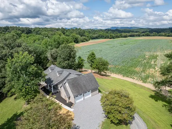 96 West Road, Warne, NC 28909