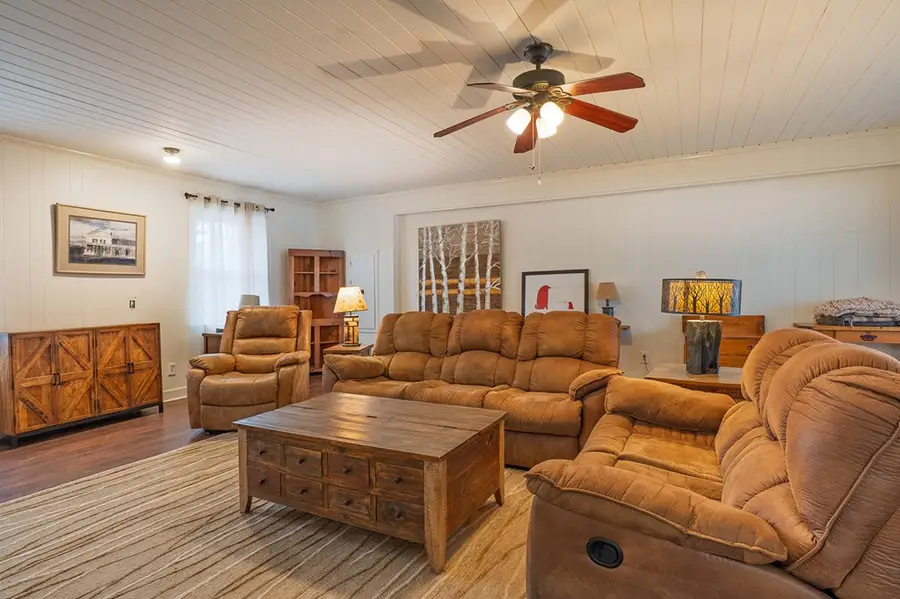 240 SE Sunrise Circle, Calhoun, GA 30701 - Image #2