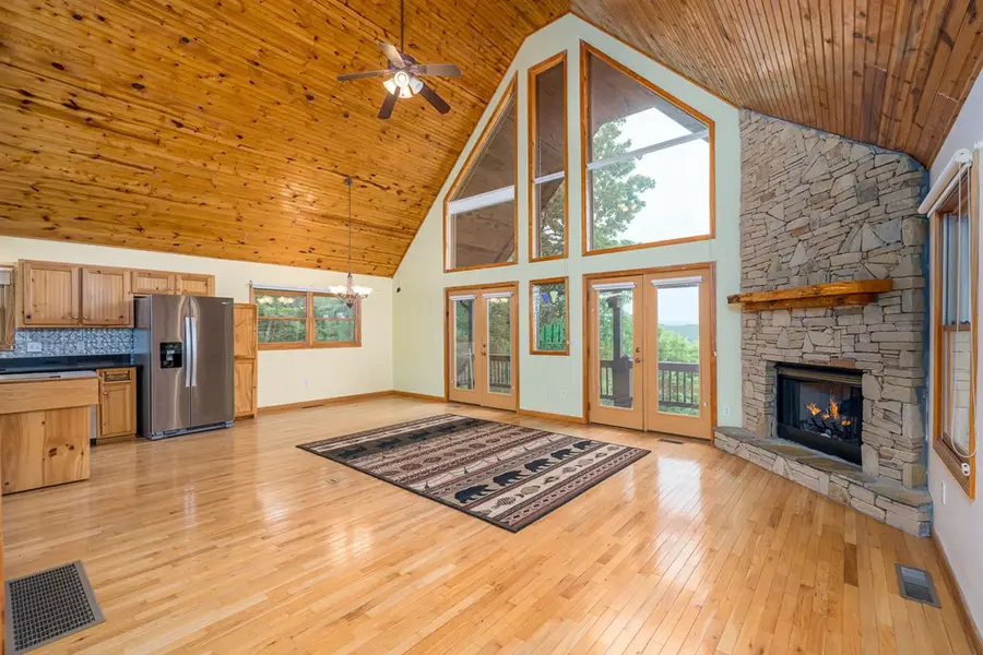 818 Five Forks Drive, Murphy, NC 28906 - Image #3