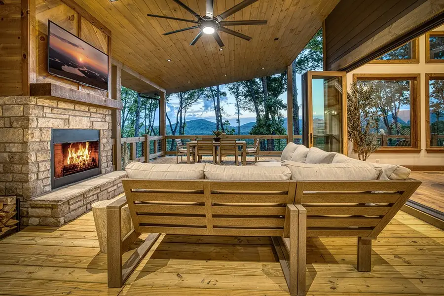 245 Mountain Retreat Drive, Morganton, GA 30560 - #2