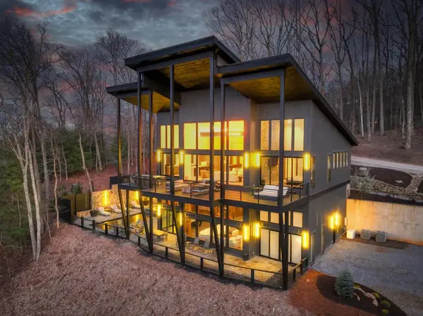 415 Green Ridge Trail, Blue Ridge, GA 30513