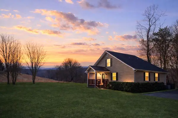 65 Ivy Ridge, Ellijay, GA 30540