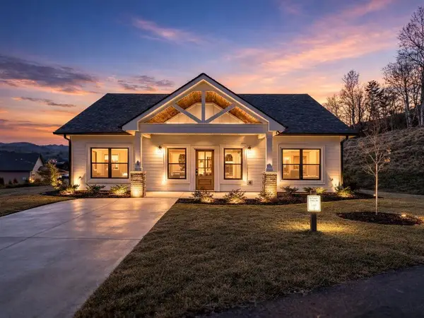 83 Mctyeire Drive, Young Harris, GA 30582