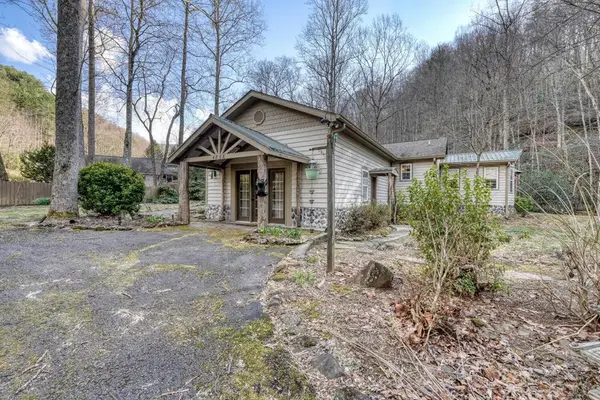 4868 Swallows Creek Road, Hiawassee, GA 30546