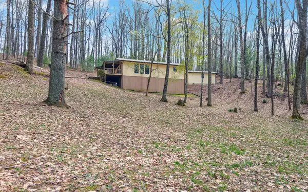 210 Mcdaniel Lane, Suches, GA 30572