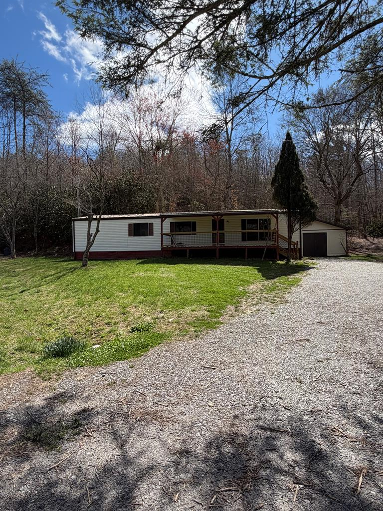 3086 E Old Hwy 64e, Hayesville, NC 28904 - #1