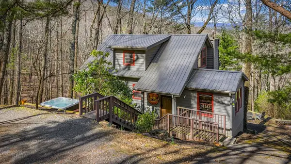 240 Mountain View Court, Ellijay, GA 30536