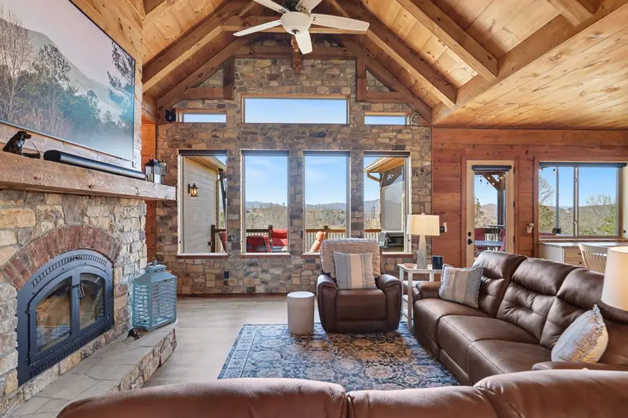 899 Ridge Pointe Way, Blairsville, GA 30512 - #2