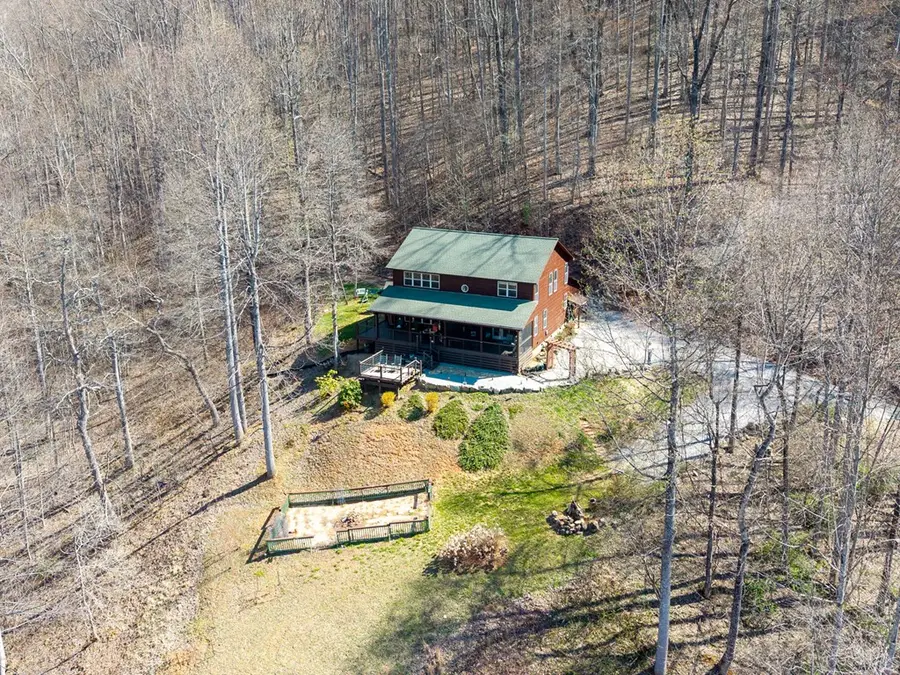 961 S Brooks Cove Road S, Hayesville, NC 28904 - #3