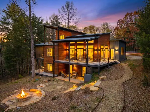 23 Lake Trail W, Hiawassee, GA 30546