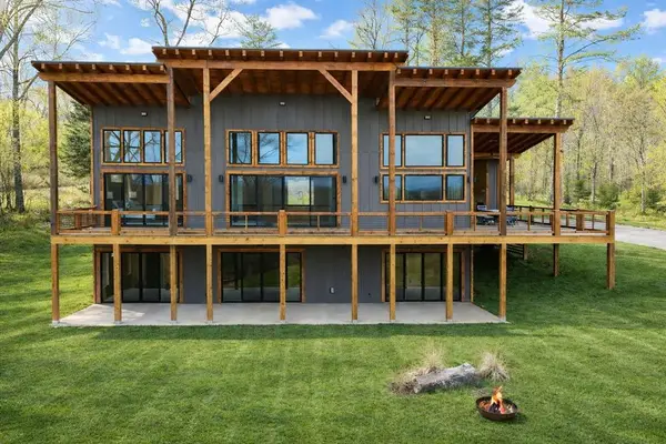 391 Sunrock Mountain Road, Blue Ridge, GA 30513