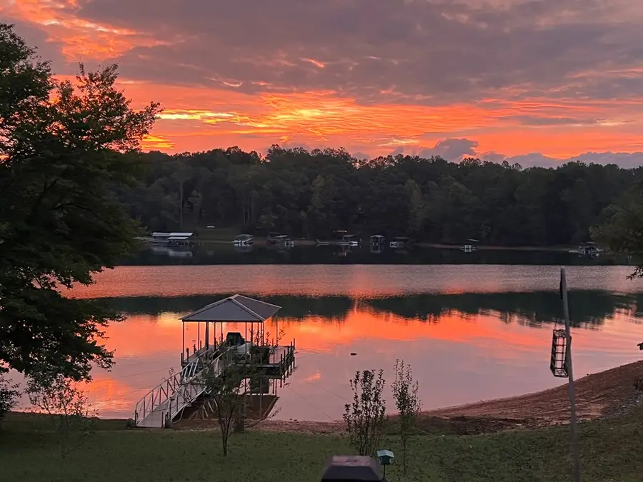 735 E E Lakeview Dr, Hayesville, NC 28904 - #3