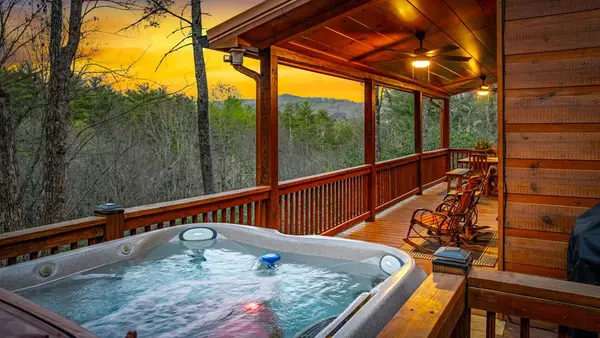 9 Dean Court, Blue Ridge, GA 30513