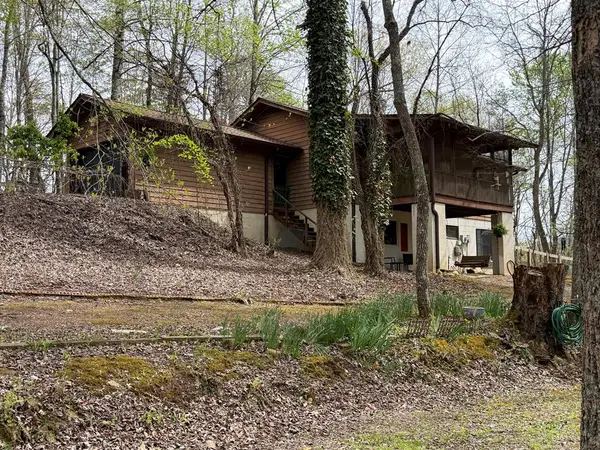 487 Wikle Road, Hayesville, NC 28904