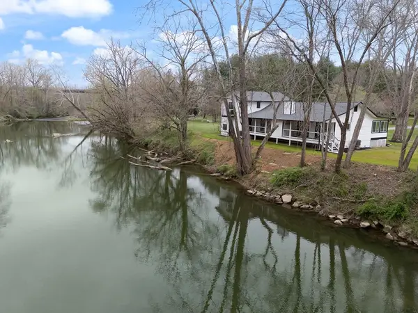 284 Smokeford Road, Murphy, NC 28906