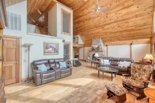 978 Ashley Lane, Young Harris, GA 30582 - #3