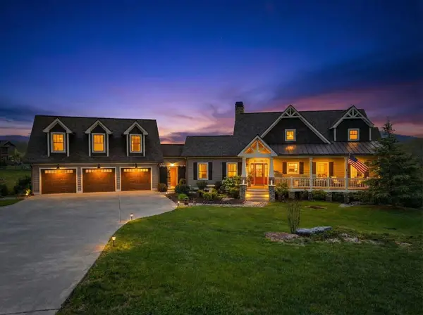 69 Lyndhurst Lane, Young Harris, GA 30582