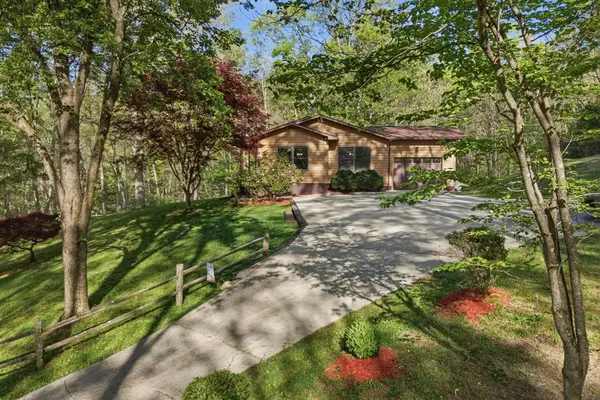 273 Cox Lane, Hayesville, NC 28904