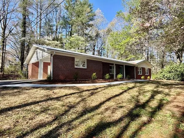 51 Lakeview Circle, Morganton, GA 30560