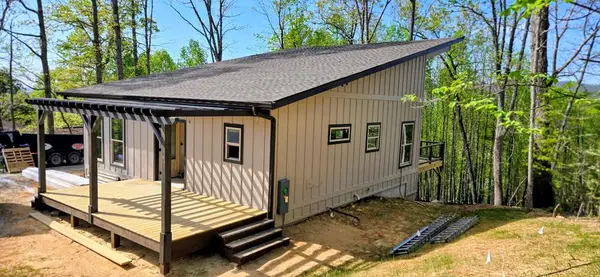 879 Summit Way, Blairsville, GA 30512