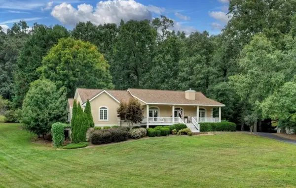 174 Oak Lane, Blairsville, GA 30512