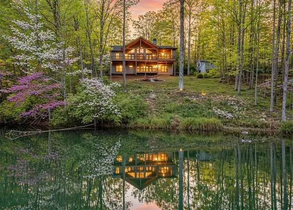 382 Pocaset Drive, Ellijay, GA 30540