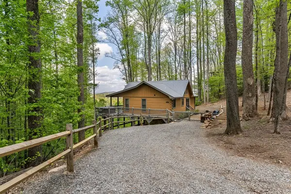 431 Little Bushy Head Road, Blue Ridge, GA 30513
