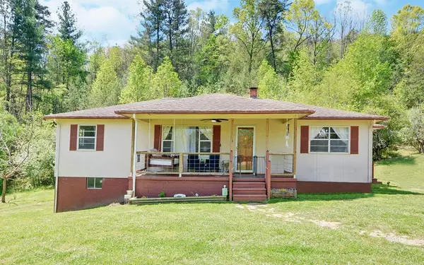 810 Grassy Creek Road, Copperhill, TN 37317