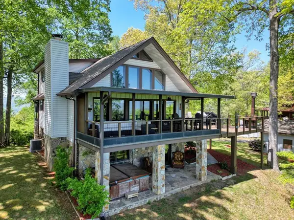 980 Mining Gap Trail, Young Harris, GA 30582