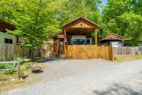 38 First Street, Ellijay, GA 30540